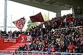 Die stehenden Fans am Rand der Haupttribüne im Stadion am Dallenberg sind aus Sicht der Stadt Würzburg ein Problem.