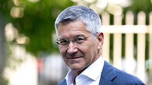 Herbert Hainer       -  Herbert Hainer spricht über die Finanzen des FC Bayern.