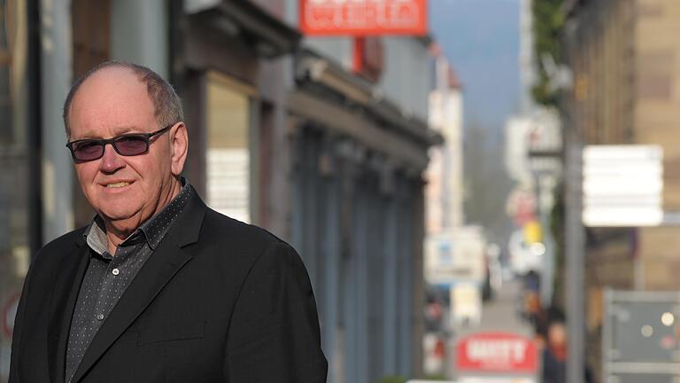 Klaus Bollwein hat bei der Kommunalwahl auf der Liste der CSU kandidiert. Nach seiner Wahl wechselte er zusammen mit zwei weiteren Ratsmitgliedern zur DBK. Deswegen strebt die Bad Kissinger CSU jetzt ein Parteiausschlussverfahren an. Klaus Bollwein hat bei der Kommunalwahl auf der Liste der CSU kandidiert. Nach seiner Wahl wechselte er zusammen mit zwei weiteren Ratsmitgliedern zur DBK. Deswegen strebt die Bad Kissinger CSU jetzt ein Parteiausschlussverfahren an.