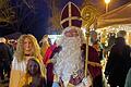 Nikolaus kommt zu Besuch auf den 'Münsterer Nikolausmarkt'.