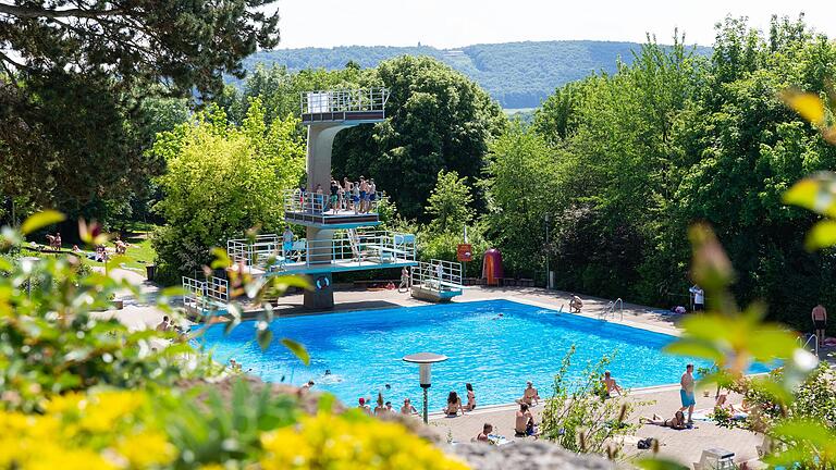 Am 12. Mai öffnet das Freibad Bad Kissingen seine Pforten. Am 12. Mai öffnet das Freibad Bad Kissingen seine Pforten.