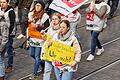 Die Gewerkschaft Verdi hatte zum Streik aufgerufen und knapp 1000 Beschäftigte des öffentlichen Dienstes zogen am Mittwochmorgen durch die Würzburger Innenstadt.