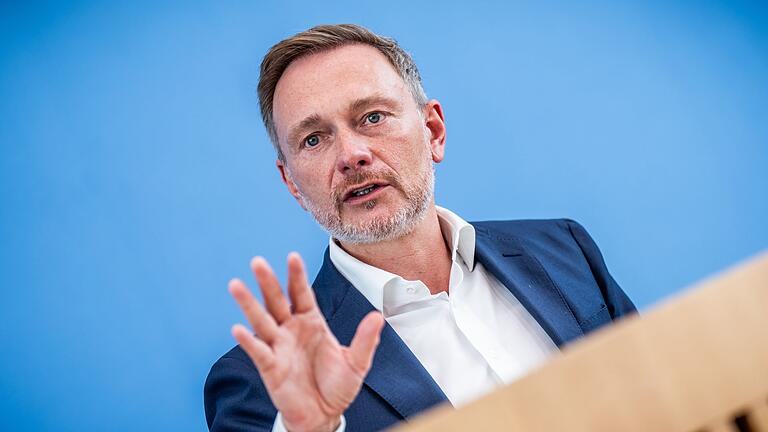 Christian Lindner - Ampel-Politiker machen Finanzminister Lindner Vorhaltungen. (Archivbild) Christian Lindner - Ampel-Politiker machen Finanzminister Lindner Vorhaltungen. (Archivbild)