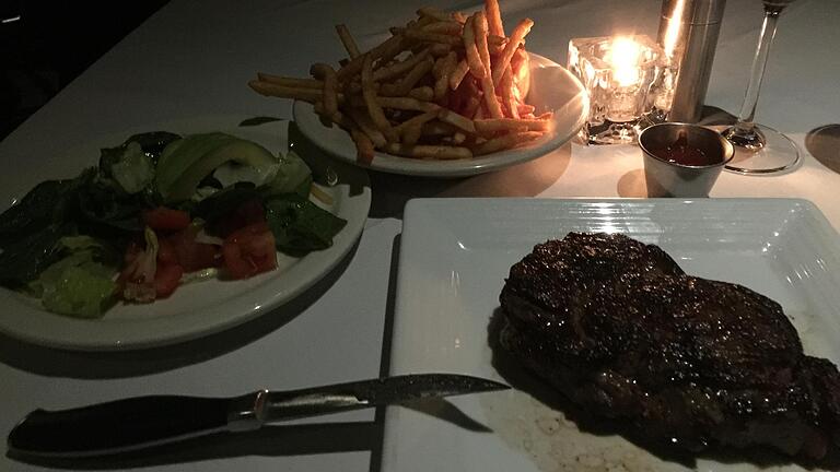 Wenn die Dallasianer kulinarisch was können, dann auf jeden Fall Steaks.