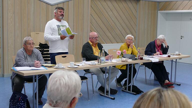 Im Bild der Vorstand (von links): Beisitzerin Gabriele Kasper, Diakon Joachim Stapf, Rudi Langer (Raum Ost), Anna Krug (Raum West) und Schriftführerin Brigitte Hymon.