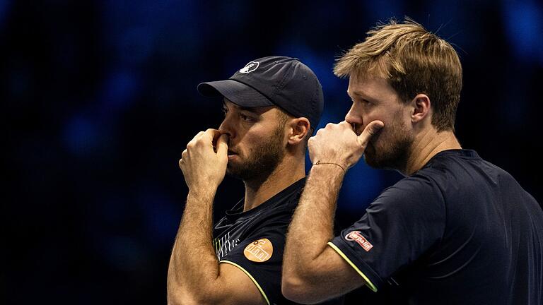 ATP-World Tour Finals in Turin       -  Tim Pütz (l) und Kevin Krawietz (r) stehen im Endspiel des Tennis-Saisonfinals.