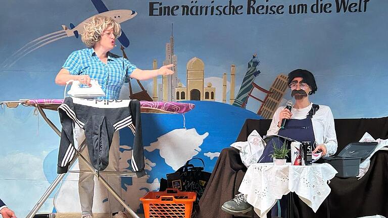 Zahlreiche Darbietungen und Sketche brachten das Publikum in Gefäll zum Lachen. - Zahlreiche Darbietungen und Sketche brachten das Publikum in Gefäll zum Lachen. Zahlreiche Darbietungen und Sketche brachten das Publikum in Gefäll zum Lachen. - Zahlreiche Darbietungen und Sketche brachten das Publikum in Gefäll zum Lachen.