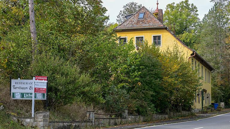 Das beliebte Ausflugsziel Forsthaus Guttenberg in Reichenberg wird verkauft. Die Gaststätte mit Biergarten steht schon länger leer. Das beliebte Ausflugsziel Forsthaus Guttenberg in Reichenberg wird verkauft. Die Gaststätte mit Biergarten steht schon länger leer.