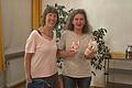 Die Vorsitzende des Weltladen Karlstadt e.V., Ursula Frey, bedankt sich bei der Referentin Ulrike Hartmann-Mitz für den interessanten und aufrüttelnden Vortrag.