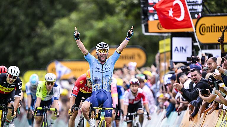 UCI WorldTour - Tour de France       -  Mark Cavendish bejubelt seinen Etappensieg.