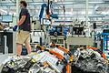 Blick in die Produktion bei ZF in Schweinfurt: Im Vordergrund&nbsp; Motore für Elektrofahrzeuge.