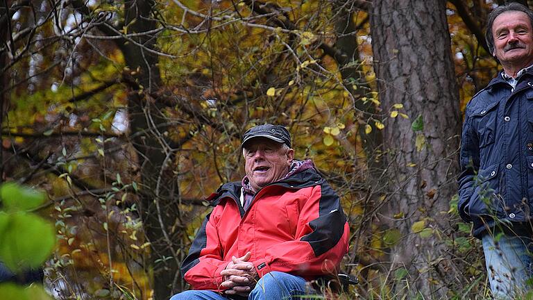 Rhöner Fußball-Nachlese in Bildern       -  Ein kleines Stoßgebet für den kriselnden FC Fuchsstadt?