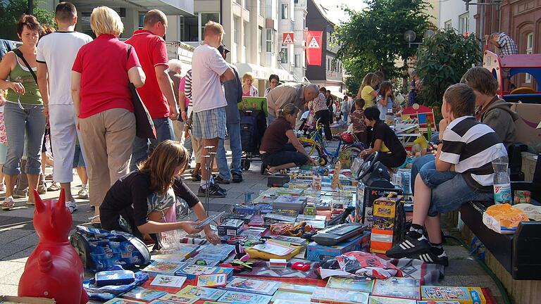 Bunter Kinderflohmarkt am Altstadtfest Tauberbischofsheim