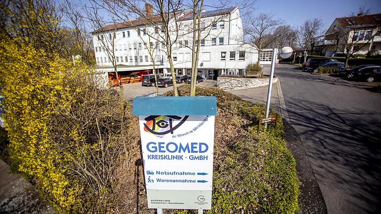 Die Geomed-Kreisklinik in Gerolzhofen behandelt aktuell drei Patienten, die an Covid-19 erkrankt sind. Vor kurzem waren es mehr als doppelt so viele. Doch die Zahl der Patienten kann schnell wieder steigen. Die Geomed-Kreisklinik in Gerolzhofen behandelt aktuell drei Patienten, die an Covid-19 erkrankt sind. Vor kurzem waren es mehr als doppelt so viele. Doch die Zahl der Patienten kann schnell wieder steigen.