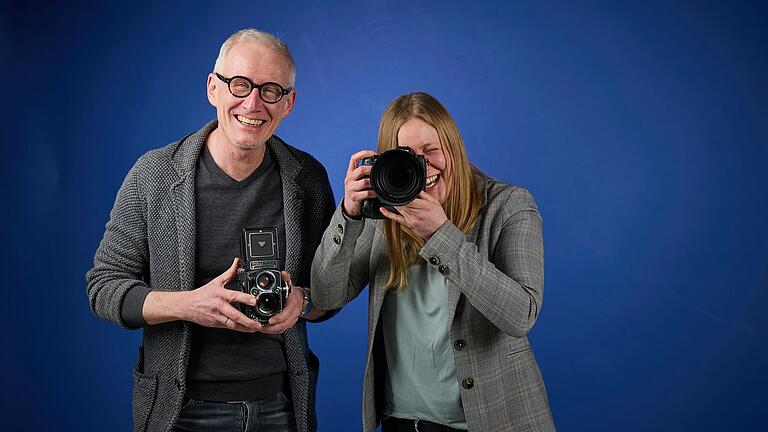 Tina und Jürgen Müller posieren in ihrem Fotostudio in Karlstadt ausnahmsweise mal vor der Kamera.