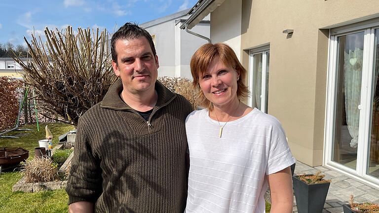 Christian und Manuela Kempf sind überwältigt von der Spendenbereitschaft für ihren Sohn Nico und den benötigten Lift. Christian und Manuela Kempf sind überwältigt von der Spendenbereitschaft für ihren Sohn Nico und den benötigten Lift.