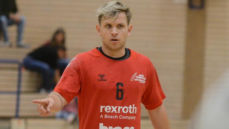 Auf dem Feld und daneben der Taktgeber: Spielertrainer Maximilian Schmitt vom Handball-Bayernligisten TSV Lohr. Auf dem Feld und daneben der Taktgeber: Spielertrainer Maximilian Schmitt vom Handball-Bayernligisten TSV Lohr.