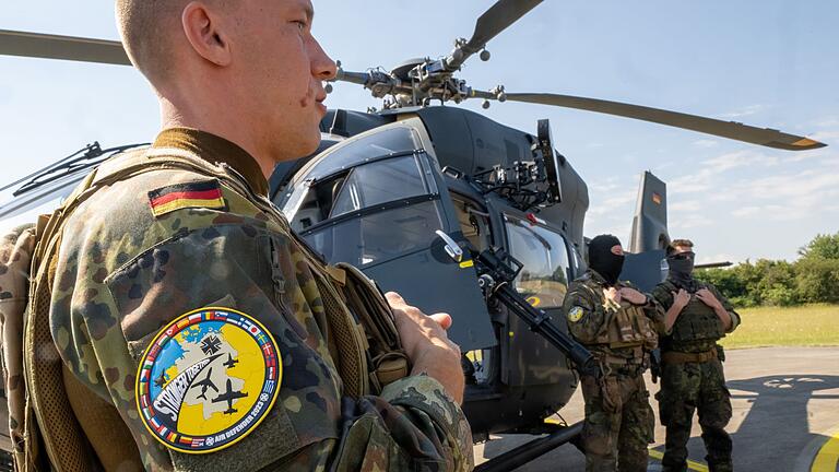 Airbus Militärhubschrauber H145M       -  Die Bundeswehr hat weitere Airbus-Hubschrauber vom Typ H145M bestellt. (Archivfoto)