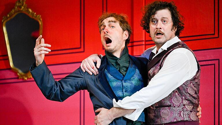 Zwei beste Freunde, die einander jederzeit ans Messer liefern würden: Hannes Berg und Zlatko Maltar in 'Die Affäre Rue de Lourcine'. Zwei beste Freunde, die einander jederzeit ans Messer liefern würden: Hannes Berg und Zlatko Maltar in 'Die Affäre Rue de Lourcine'.
