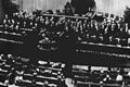 Hoftheater Weimar statt Würzburger Residenz: Am 6. Februar 1919 tritt die Verfassungsgebende Deutsche Nationalversammlung erstmalig zusammen, die Eröfffnungsrede hält der Volksbeauftragte Friedrich Ebert. Es hätte auch in Würzburg sein können . . .