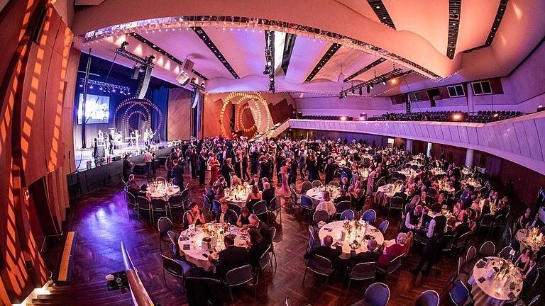 Der Sport- und Medienball geht im Würzburger Congress-Centrum über die Bühne. Der Sport- und Medienball geht im Würzburger Congress-Centrum über die Bühne. 