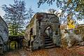 Es ist immer noch zu erkennen, dass sie einst eine stolze und mächtige Burg war, die heute Ruine Rotenhan bei Ebern. Vor 700 Jahren wurde die Anlage zerstört.