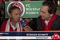 &bdquo;Bremen ist machbar, die hauen wir weg!&ldquo;: Kickers-Sportvorstand Rüdiger Schmitt (links) bei der Live-Übertragung der Pokalauslosung im lockeren Gespräch mit ARD-Moderator Arnd Zeigler, der übrigens auch Stadionsprecher beim SV Werder ist.