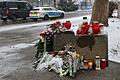 Auto in München in Menschengruppe gefahren       -  Am Tatort wurden Blumen und Kerzen für die Oper niedergelegt.
