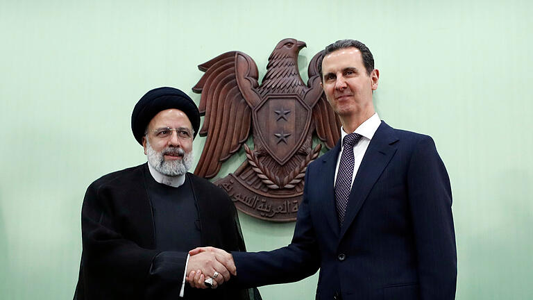 Irans Präsident Raisi zu Besuch in Syrien.jpeg - Wieder ein diplomatischer Erfolg für den syrischen Diktator: Bashar al-Assad trifft den iranischen Präsidenten Ebrahim Raisi in Damaskus. Irans Präsident Raisi zu Besuch in Syrien.jpeg - Wieder ein diplomatischer Erfolg für den syrischen Diktator: Bashar al-Assad trifft den iranischen Präsidenten Ebrahim Raisi in Damaskus.