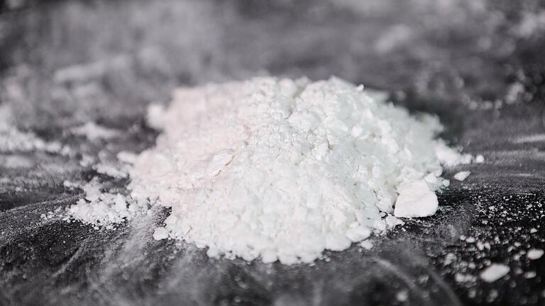 Wegen des Handels mit Kokain (Archivbild) musste sich ein 28-jähriger Mann vor dem Amtsgericht Kitzingen verantworten. Wegen des Handels mit Kokain (Archivbild) musste sich ein 28-jähriger Mann vor dem Amtsgericht Kitzingen verantworten.