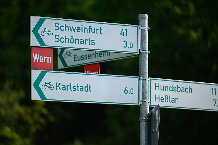 Der Wernradweg führt von Arnstein weiter über Schweinfurt bis nach Rottershausen. Der Wernradweg führt von Arnstein weiter über Schweinfurt bis nach Rottershausen.