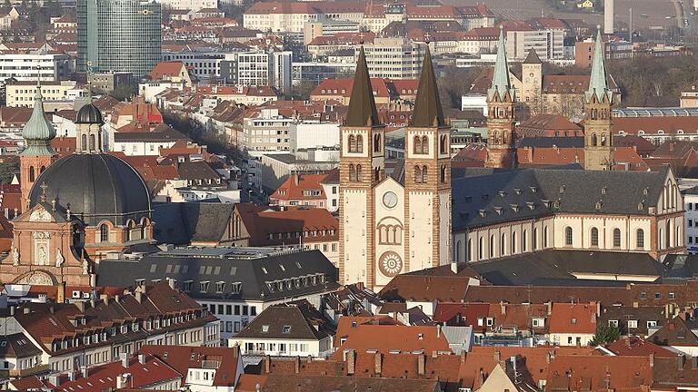 Das Bistum Würzburg fühlt sich im Fall des suspendierten Ruhestandspriesters X. hintergangen. Ein mit X. befreundeter Mann sagt nun, das verstehe er nicht.