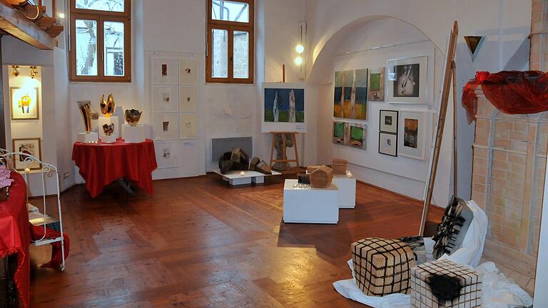 Weihnachtlicher Kunstmarkt in der Galerie im Saal in Eschenau.