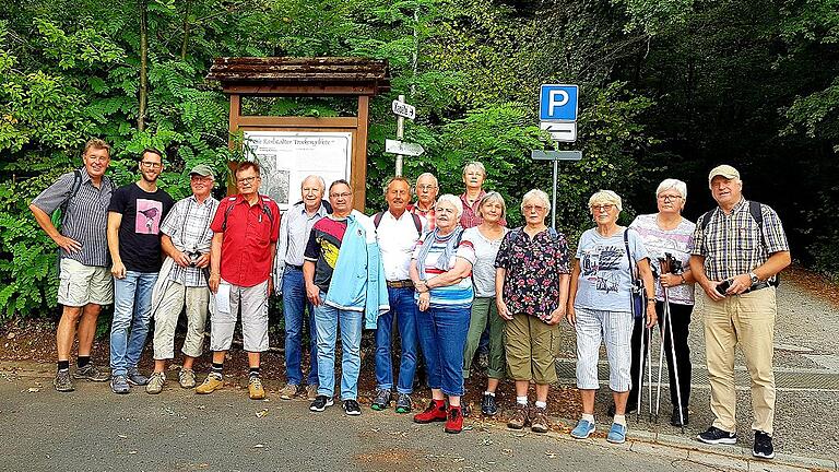 Den Mainwanderweg zwischen Gambach und Karlstadt erkundeten die Mitglieder der Arbeitsgemeinschaft 60plus unter der Führung des stellvertretenden Landrats Harald Schneider.