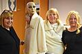 'Mein Team ist mir fast wie eine Familie geworden', so Erika Heimrich (links), die mit 77 findet, dass es an der Zeit ist, sich zur Ruhe zu setzen. Christl Nöth (Mitte), gehört seit 35 Jahren zum Fashion-Heimrich-Team, Kerstin Antlitz-Panagiotou seit immerhin 18 Jahren.