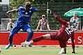 Mohamed Conte erzielt gegen Torwart Michael Edemodu die Würzburger Führung. Am dritten Spieltag der Fußball-Bayernliga trennten sich der FV 04 Würzburg und die DJK Don Bosco Bamberg mit einem Unentschieden. Die Blauen bleiben dadurch eine von nur noch vier ungeschlagenen Mannschaften in der Liga.