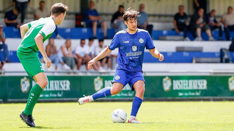 Moritz Lotzen (Archivbild von Juli 2024) gehört zu den Stammspielern beim Würzburger FV. Moritz Lotzen (Archivbild von Juli 2024) gehört zu den Stammspielern beim Würzburger FV.