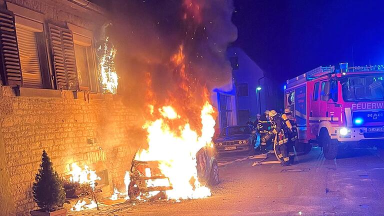 In der Nacht auf den 4. Februar 2022&nbsp;stand das Auto von Bayernpartei-Stadtrat Uwe Hartmann in Flammen.