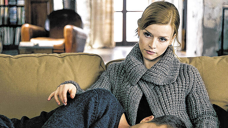 Auch ein Schutzengel braucht mal Pause: Til Schweiger und Karoline Schuch in &bdquo;Schutzengel&ldquo;.