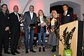 Die Jugendabteilung der Wasserwacht-Ortsgruppe Kitzingen erhielt den Ehrenpreis der Freien Wähler (von links): Volker Spiegel (Vorstand der FW), Uwe Pfeiffle, Thomas Krämer (Leiter der Jugendabteilung der Wasserwacht Kitzingen), Klara Hölzl (stellvertretende Leiterin der Jugendabteilung der Wasserwacht), Manuela Hofmann (Vorstand der FW) und Dietrich Hermann (Stadtrat FW).