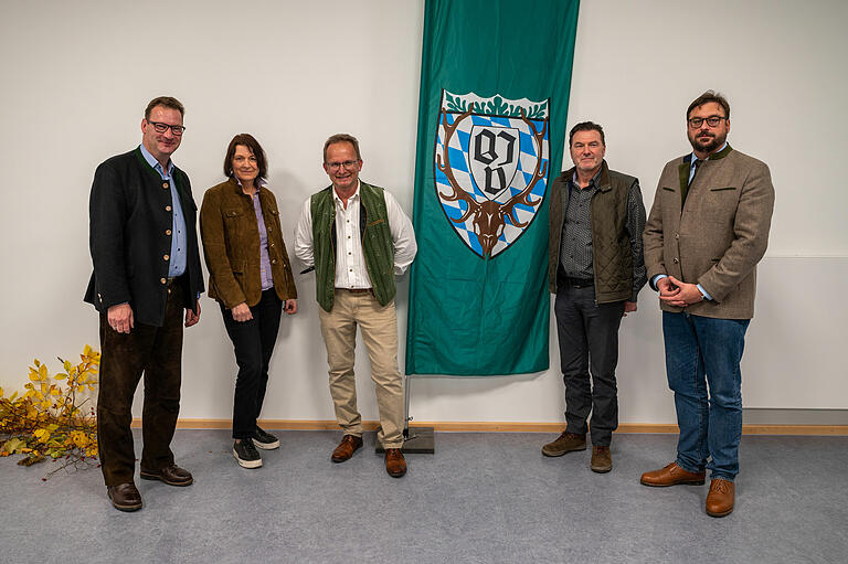 Der neue Vorstand der Kreisgruppe (von links): Stellvertretender Vorsitzender Ralf Kuckertz, Schatzmeisterin Barbara Kuhn, Vorsitzender Michael Hein, stellvertretender Vorsitzender Arno Horn und Schriftführer Marc Zenner.