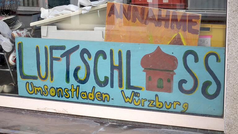 Auch im 'Luftschloss' in Grombühl können Weihnachtsgeschenke einen neuen Besitzer finden.