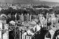 Ruinen, so weit das Auge reicht: Blick vom Turm der Adalbero-Kirche am Sanderrasen auf das zerstörte Würzburg.&nbsp;