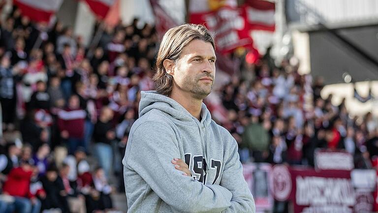Martin Lanig wurde im September als Nachfolger von Markus Zschiesche Cheftrainer beim Fußball-Regionalligisten Würzburger Kickers.