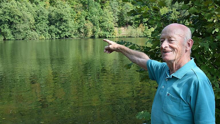 Dort ging es rüber: Karl Kunkel, der Sohn des letzten Neuendorfer Fährmanns am Mainufer erinnert sich Dort ging es rüber: Karl Kunkel, der Sohn des letzten Neuendorfer Fährmanns am Mainufer erinnert sich
