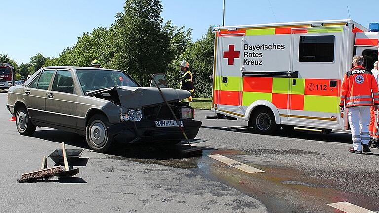 Eine Vorfahrtsverletzung war die Ursache für einen Unfall, der sich am 8. Mai in Gerolzhofen ereignete. Eine Vorfahrtsverletzung war die Ursache für einen Unfall, der sich am 8. Mai in Gerolzhofen ereignete.