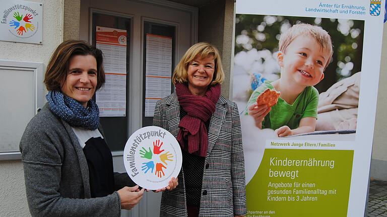 Zwei starke Partner: Julia Zimmermann-Giek (links) - sie koordiniert und betreut die Familienstützpunkte vom Landratsamt aus - und Thea Schleßinger vom Amt für Ernährung, Landwirtschaft und Forsten. Zwei starke Partner: Julia Zimmermann-Giek (links) - sie koordiniert und betreut die Familienstützpunkte vom Landratsamt aus - und Thea Schleßinger vom Amt für Ernährung, Landwirtschaft und Forsten.