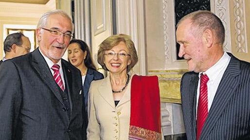 Festakt: Regierungspräsident Paul Beinhofer, Festrednerin Margit Ksoll-Marcon und Staatsarchivleiter Werner Wagenhöfer (von links).