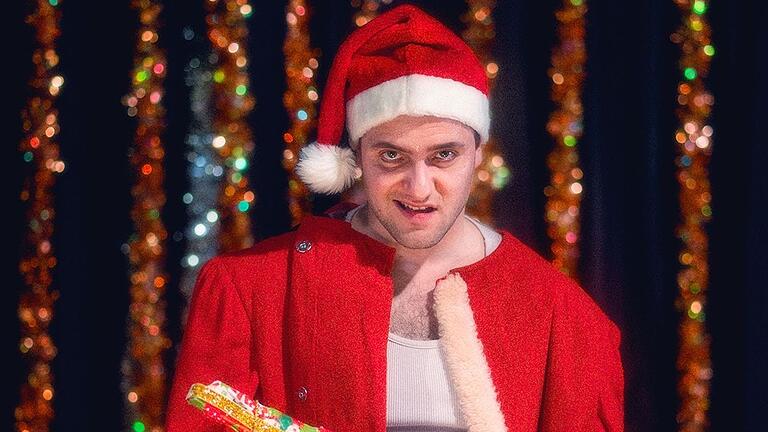 Martin Behlert in der Weihnachtsfarce 'Schöne Bescherung'.
