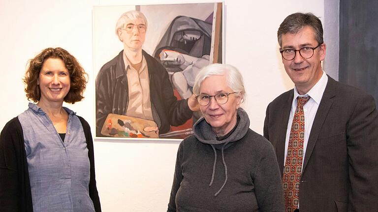 Curd Lessigs Tochter, Cornelia Lessig-Licha (Mitte) überreichte das Selbstporträt ihres Vaters an Oberbürgermeister Christian Schuchardt und Henrike Holsing, stellvertretende Leiterin des Museums im Kulturspeicher.